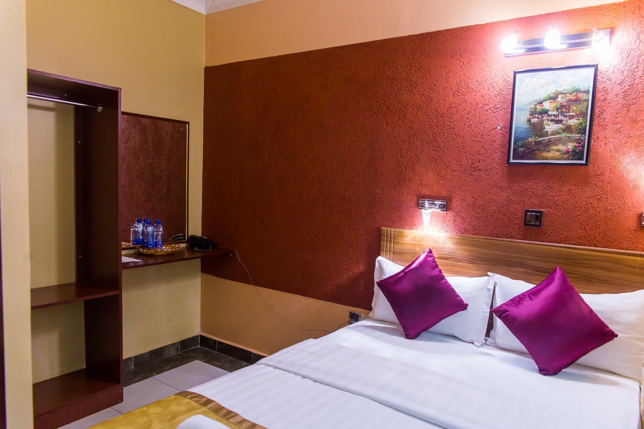 Enkare Hotel Nairobi Buitenkant foto