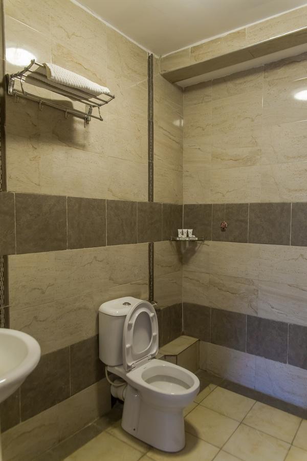 Enkare Hotel Nairobi Buitenkant foto